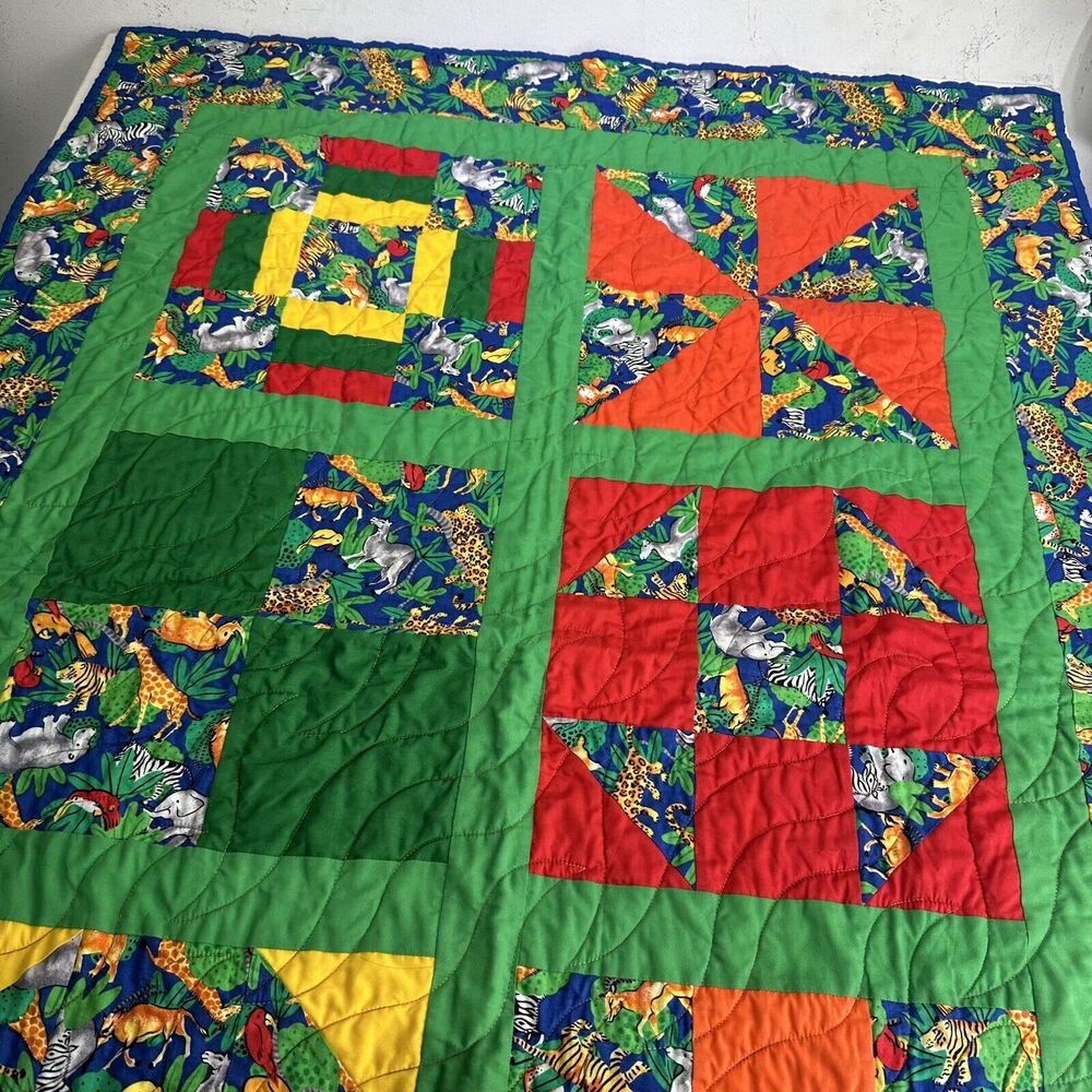 Children’s Zoo Animals Colorful Patchwork quilt Throw Blanket 35 X 36 In